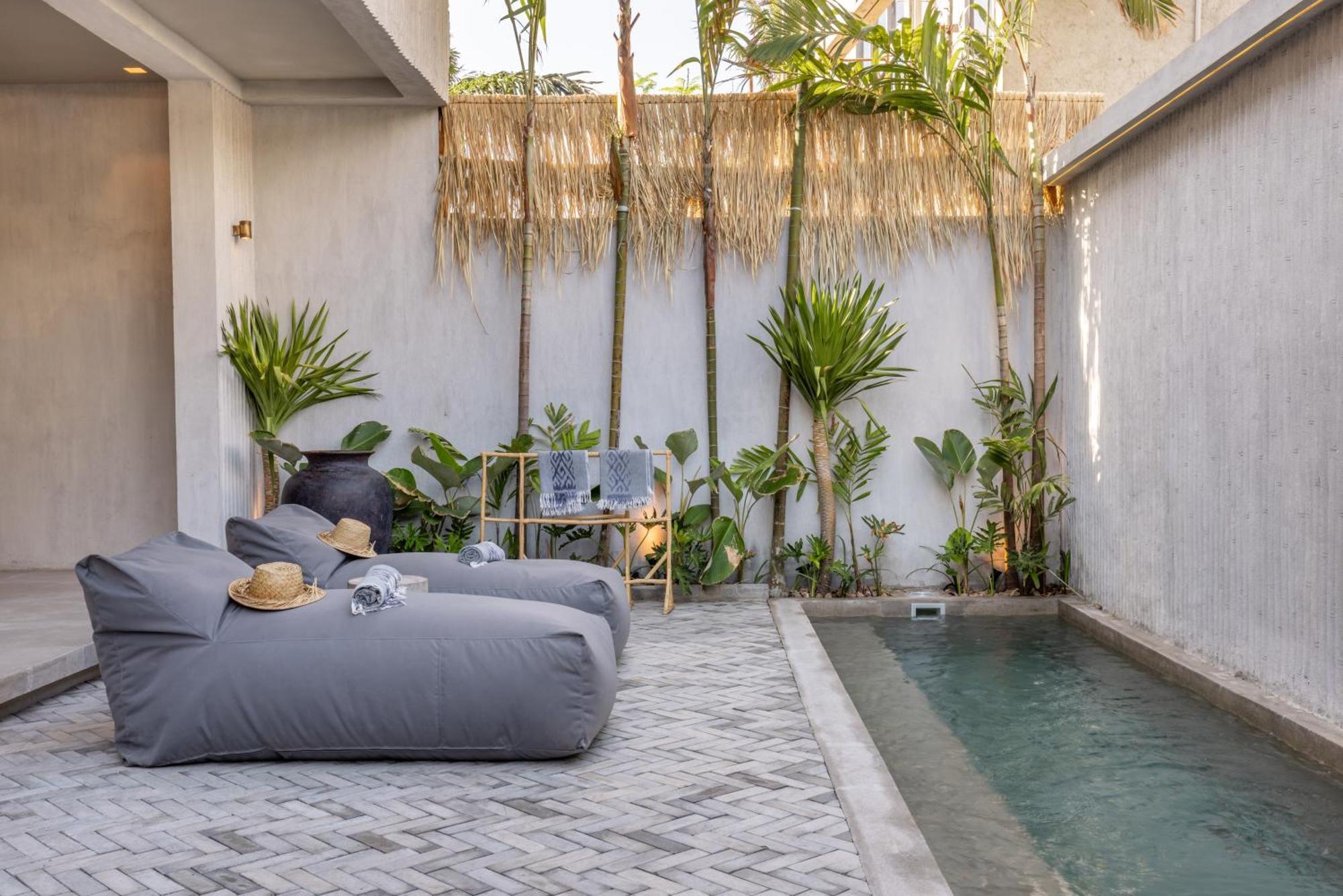 Villa The Konkret Lombok Kuta  Exterior foto